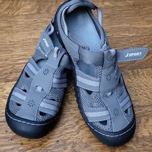 JSport shoes size 8